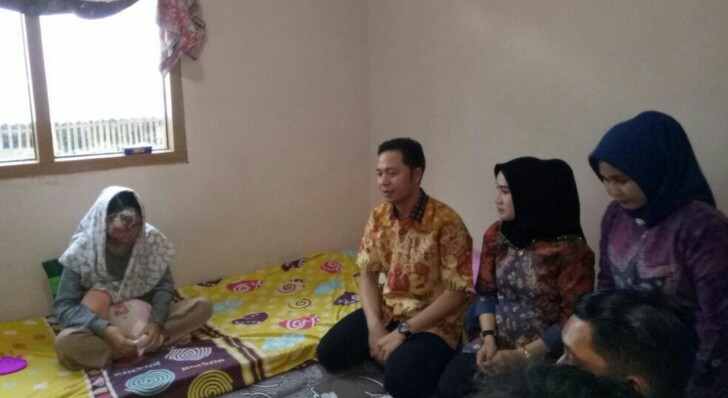 Ketua DPRD Jenguk Korban Desta